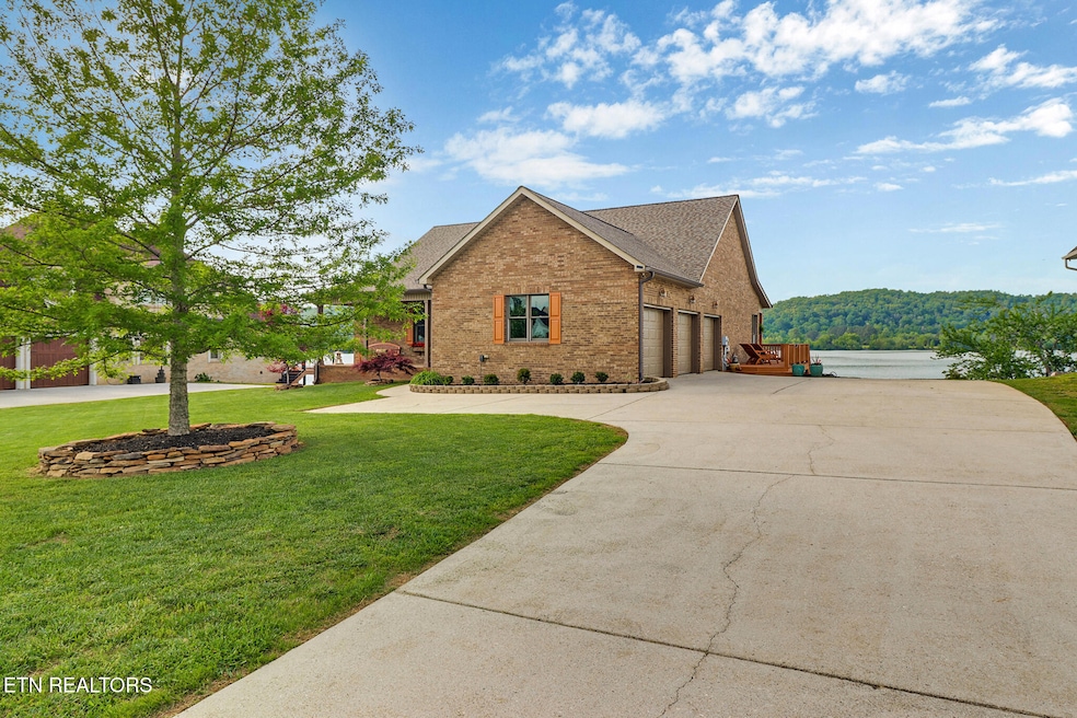 Sold $850,000