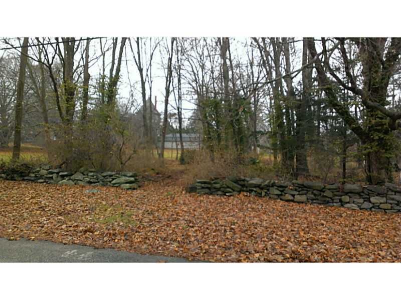 14 Howe St, Bristol, RI 02809 - photo 1