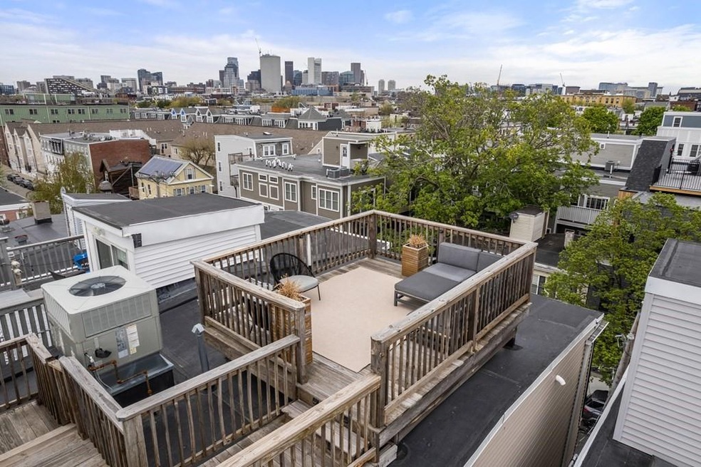 163 W 7th St unit 2, Boston, MA 02127 - photo 1