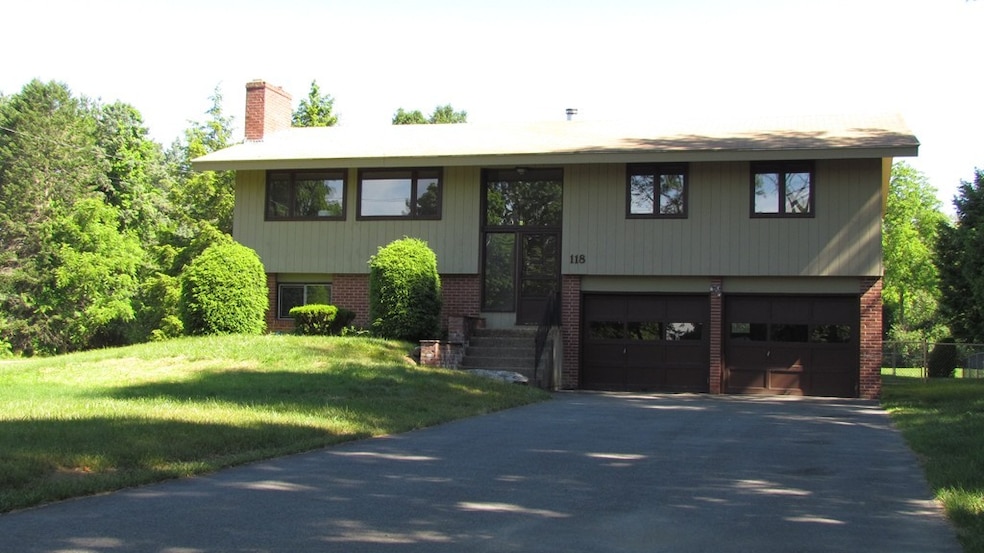 118 Pleasant St, Northborough, MA 01532 - photo 1