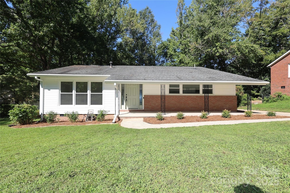 Under Contract $344,900