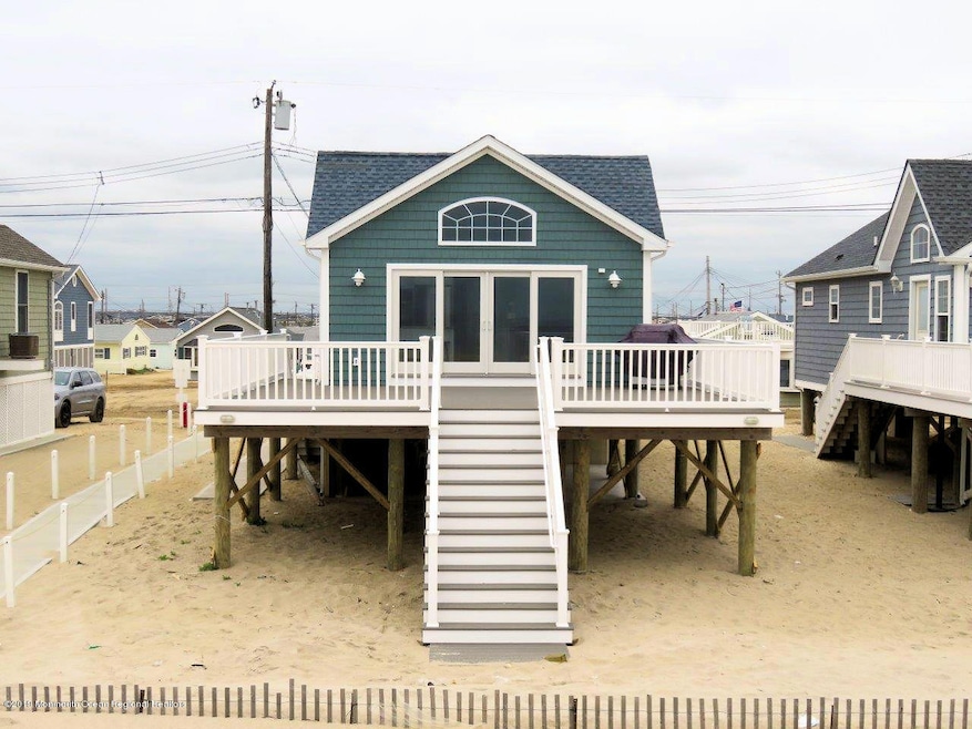 3296 Seaview oside