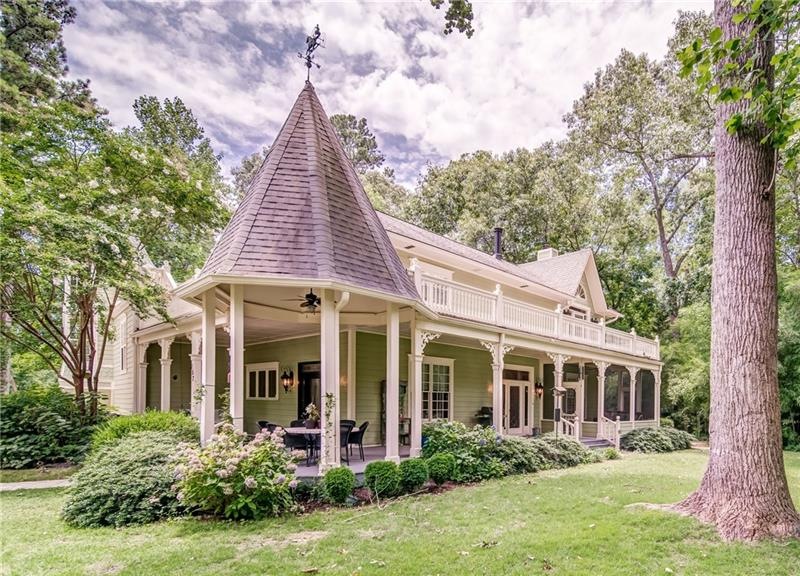 157 Spruce St, Roswell, GA 30075 - photo 1