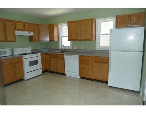 112 Yorktown St unit 1, Somerville, MA 02144 - photo 1