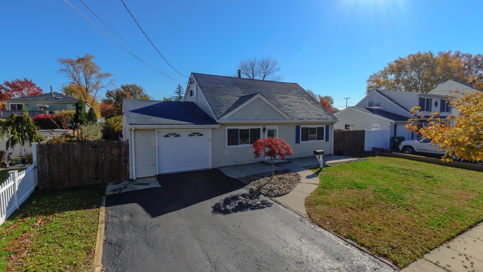 7 CEDAR AVENUE, HAZLET