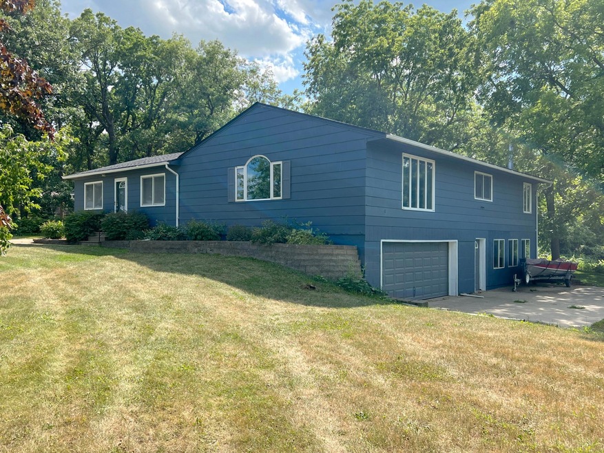 17279 740th Ave, Albert Lea, MN 56007 - photo 1