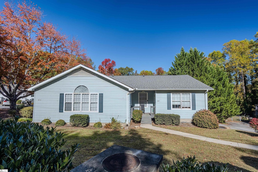 1905 Old Mountain Creek Rd, Greenville, SC 29609 - photo 1