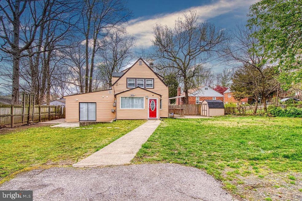 1605 Pacific Ave, Capitol Heights, MD 20743 - photo 1