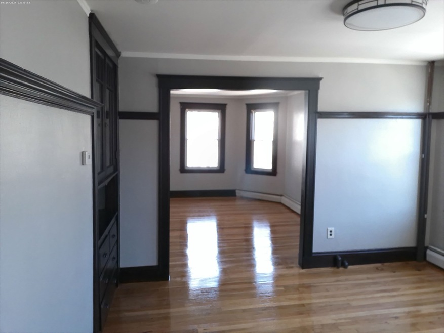 4070 Washington St unit 2, Roslindale, MA 02131 - photo 1