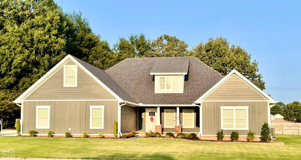 603 Bellwood Dr, Paragould, AR 72450 - photo 1