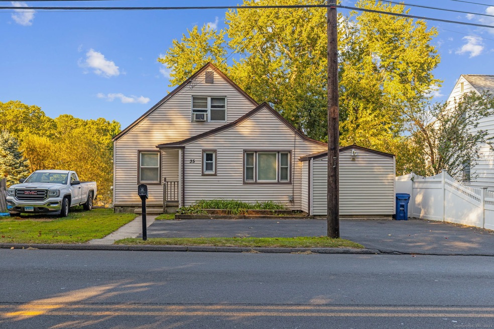 35 Allings Crossing Rd, West Haven, CT 06516 - photo 1