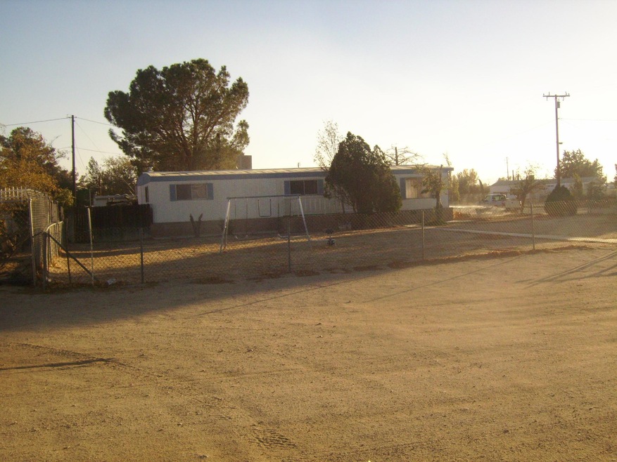 5560 Leona Ln, Rosamond, CA 93560 - photo 1
