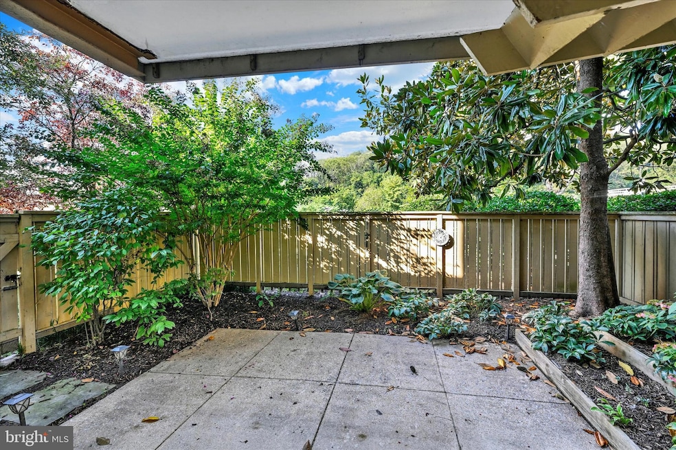 21 Hamill Rd unit 21A, Baltimore, MD 21210 - photo 1