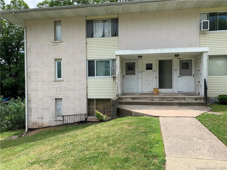 309 S Elm St, Wallingford, CT 06492 - photo 1