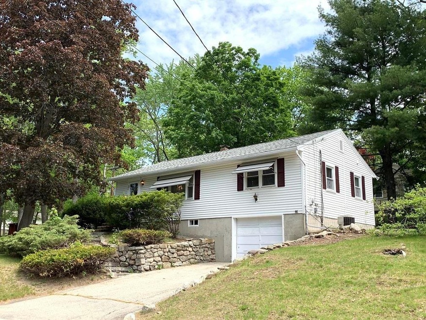 265 Pickering St, Manchester, NH 03104 - photo 1