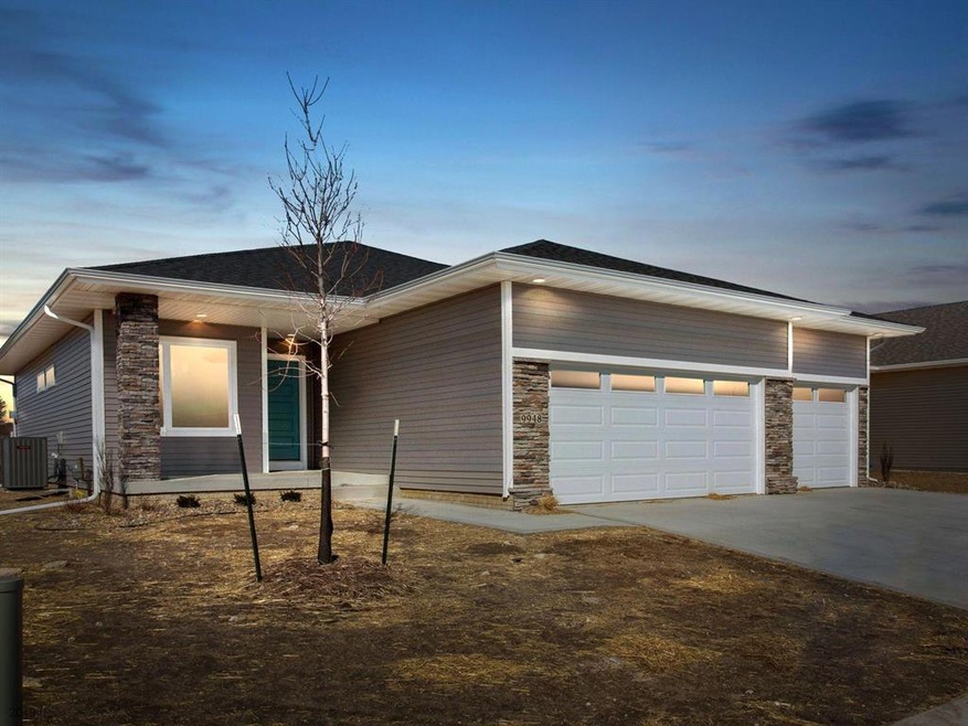 9948 Thorton Dr, Grimes, IA 50111 - photo 1