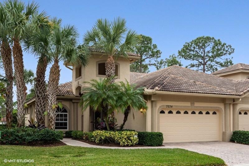 7034 Torrey Pine