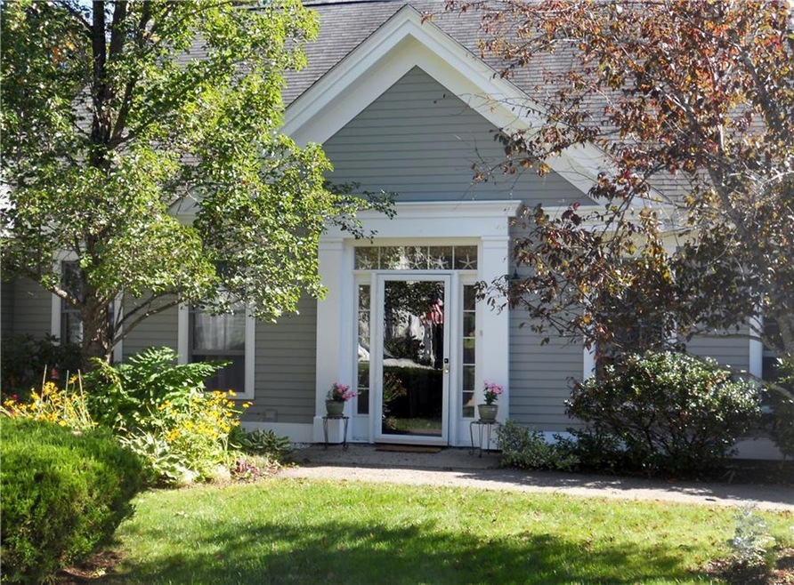 53 Farragut Way unit 25, Kennebunk, ME 04043 - photo 1