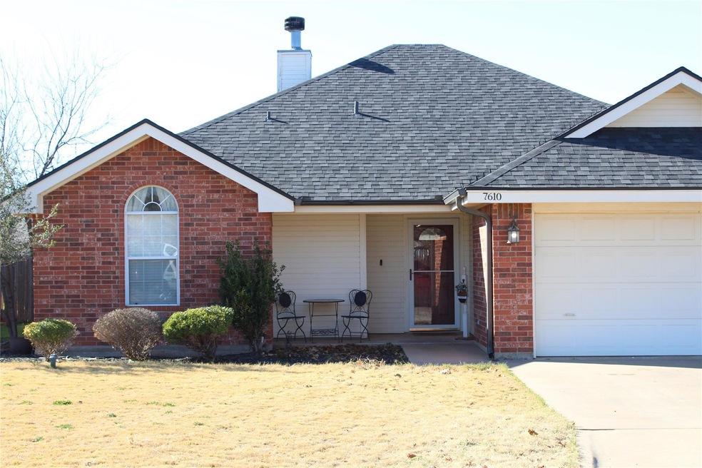 7610 Patricia Ln, Abilene, TX 79606 - photo 1