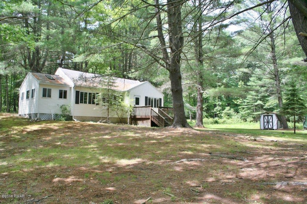 125 Markle Rd, Hawley, PA 18428 - photo 1