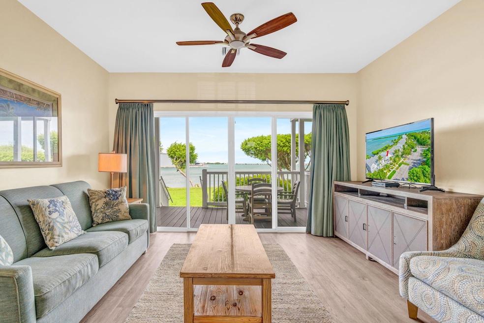 12-web-or-mls-5070 Sunset Village Dr - H