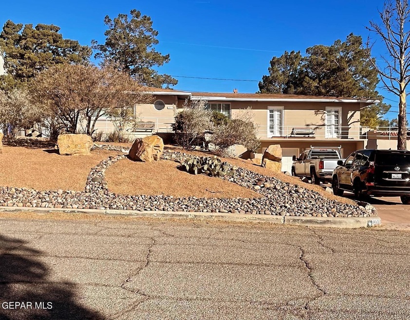 2511 Savannah Ave, El Paso, TX 79930 - photo 1