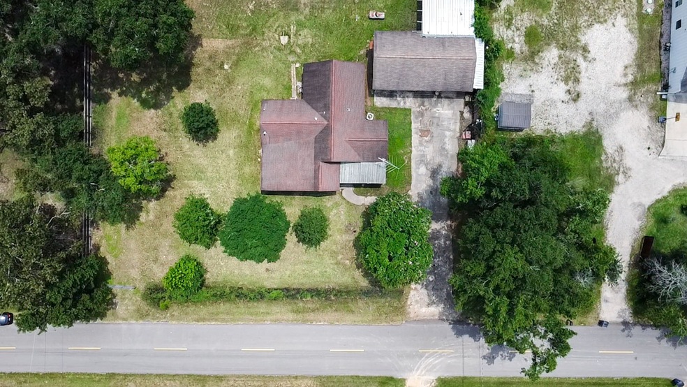 19151 Oak Canyon Dr, Conroe, TX 77385 - photo 1