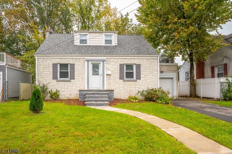 Sold $400,000 • Co-Listing Agent