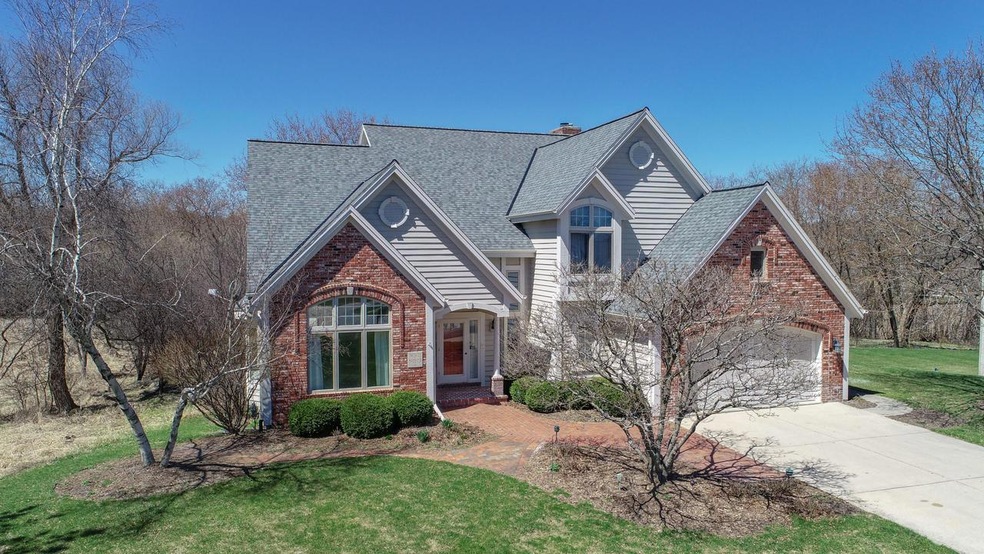 W301N1873 Stone Bridge Ct