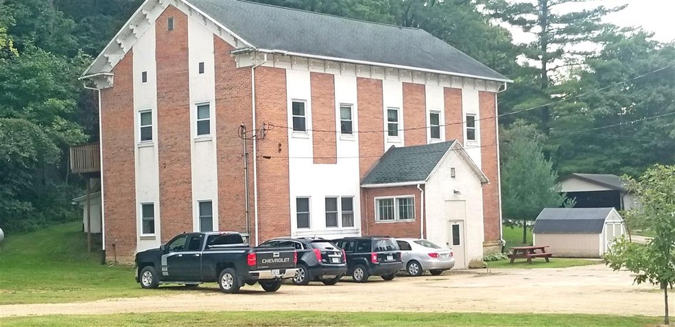 109 East St, Potosi, WI 53820 - photo 1