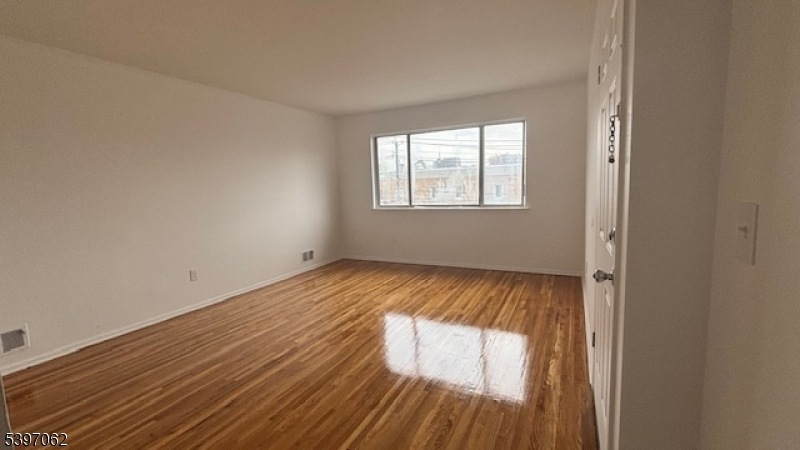 422 7th St, Harrison, NJ 07029 - photo 1