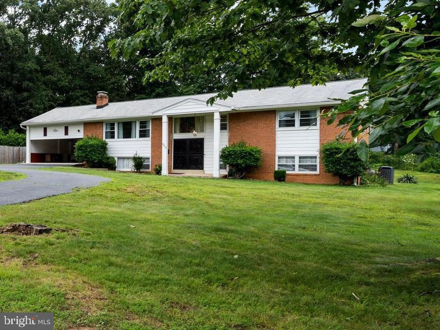 4313 Duncan Dr, Annandale, VA 22003 - photo 1