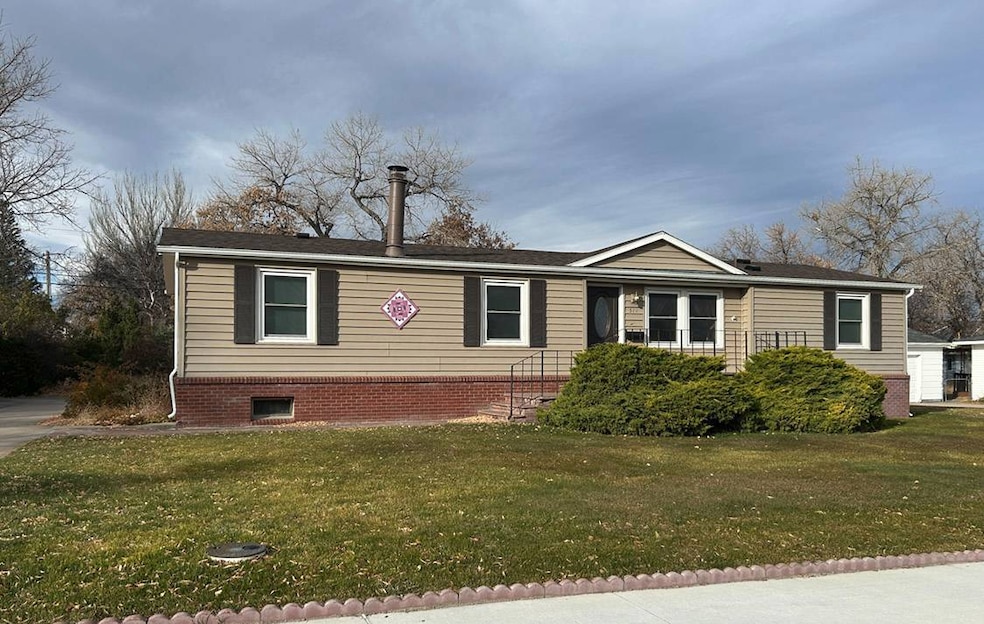 514 S Maple St, Lusk, WY 82225 - photo 1