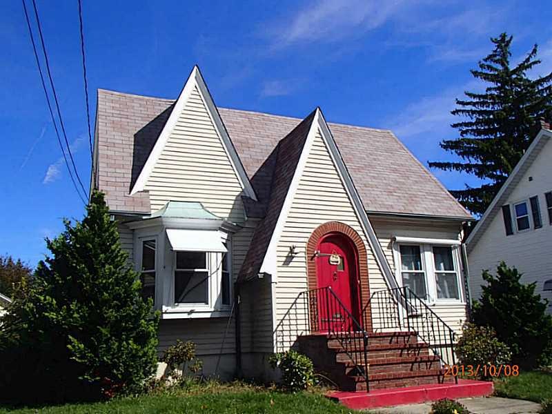 39 Richland Rd, Cranston, RI 02910 - photo 1