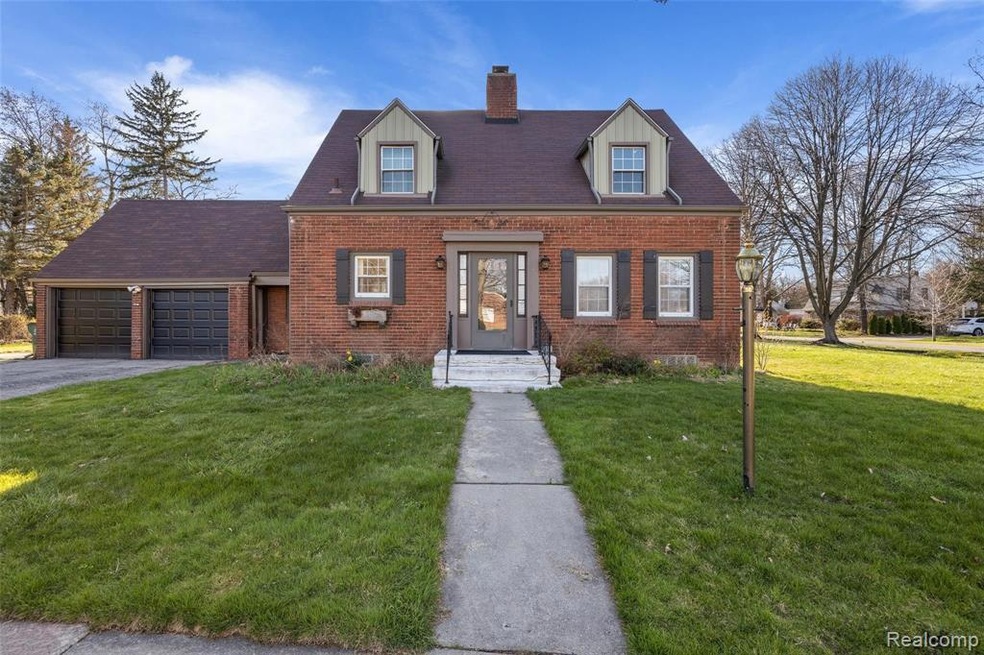 27451 Bloomfield -2.jpg