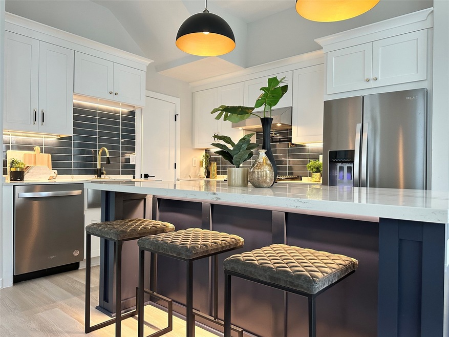 2034 W Tidwell Rd, Houston, TX 77091 - photo 1