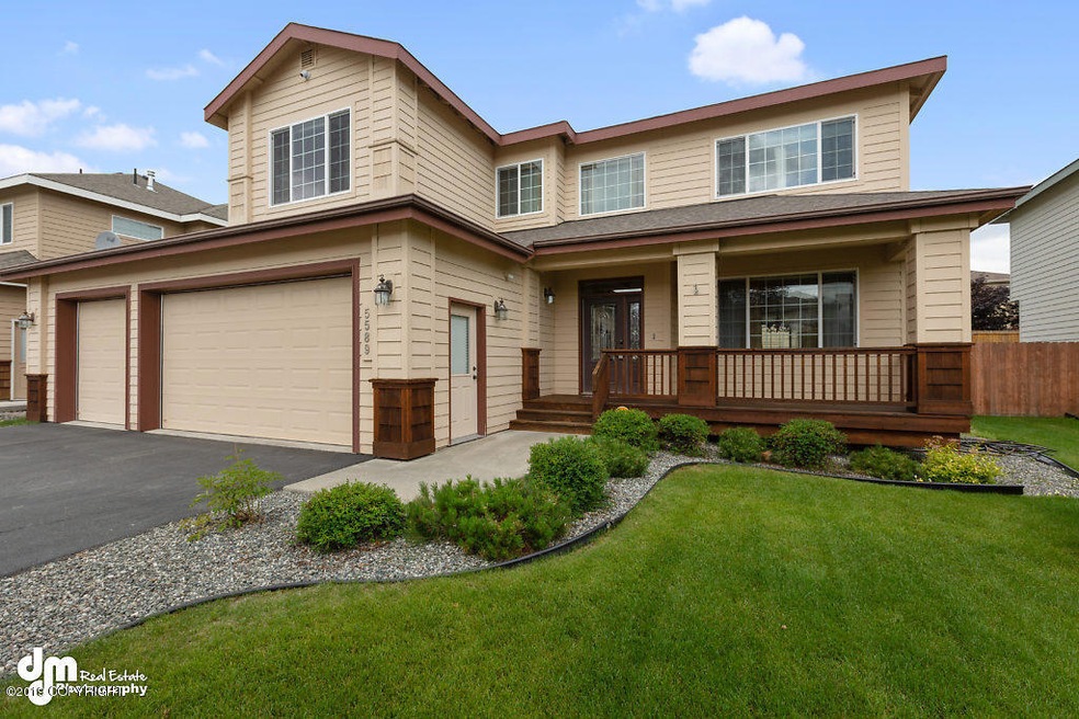 Exterior Front MS_84176-SMALL
