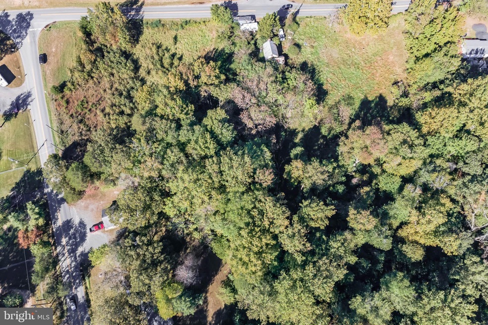 528 Eskimo Hill Rd, Stafford, VA 22554 - photo 1