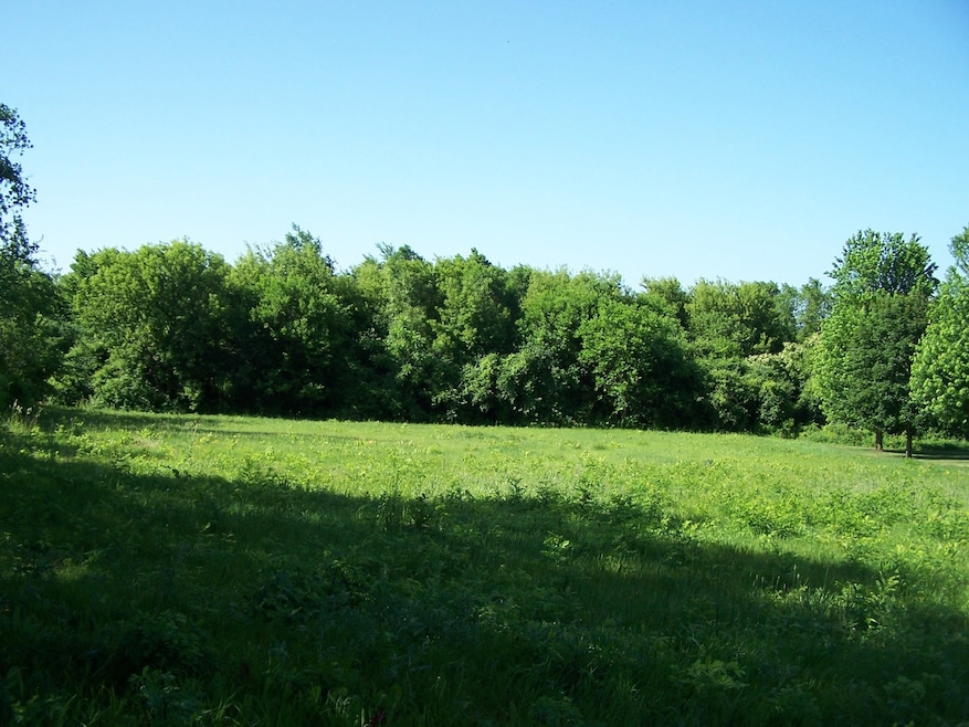 6109 Whiting Dr, McHenry, IL 60050 - photo 1