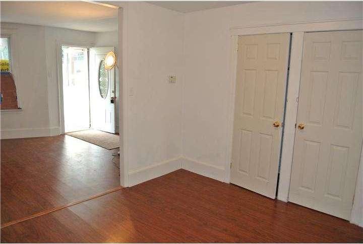 919 Lawrence Ave, Darby, PA 19023 - photo 1