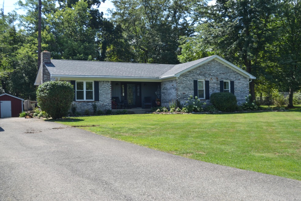 513 Ford Dr, Mount Washington, KY 40047 - photo 1