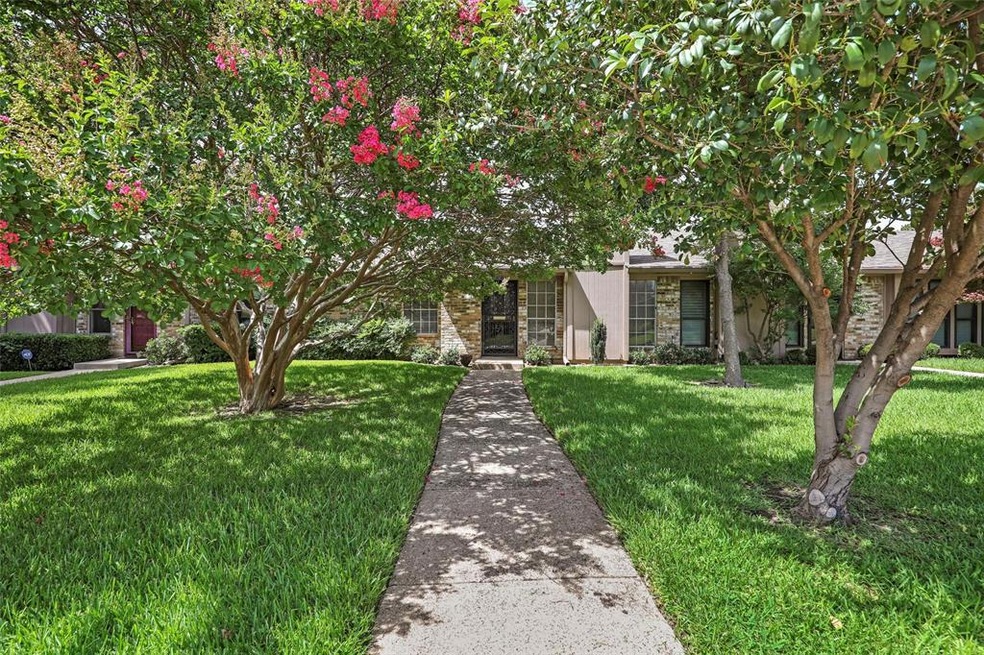 Welcome to 10811 Sandpiper Lane