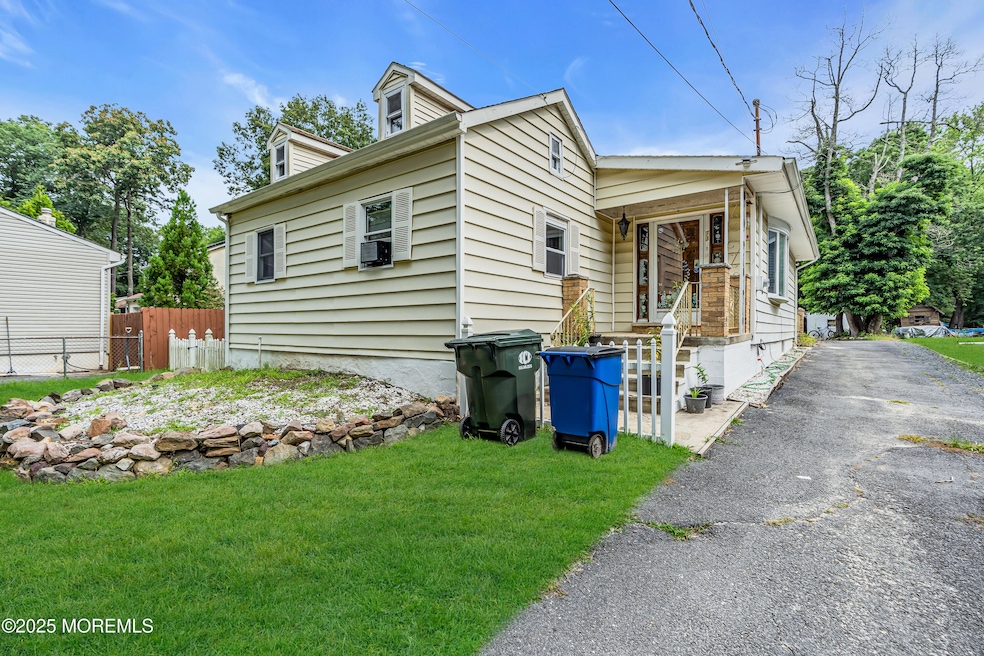 73 Maxim Rd, Howell, NJ 07731 - photo 1