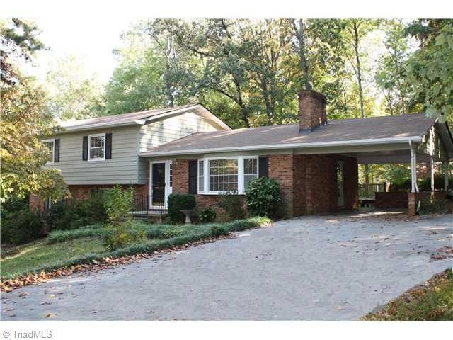 605 Crystal Wood Rd, Asheboro, NC 27205 - photo 1