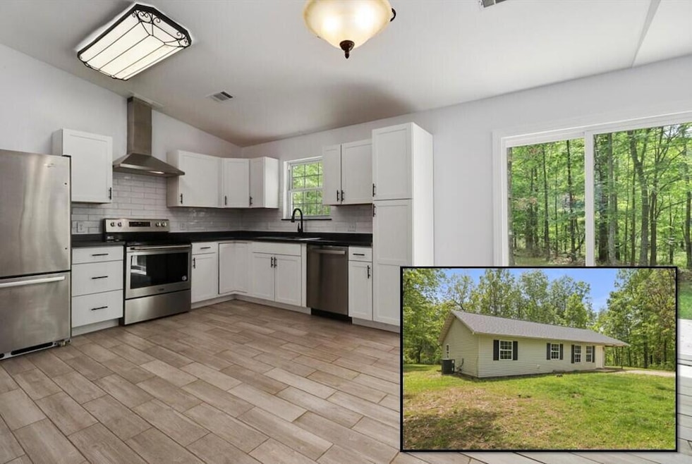 For Sale $199,900 • Co-Listing Agent