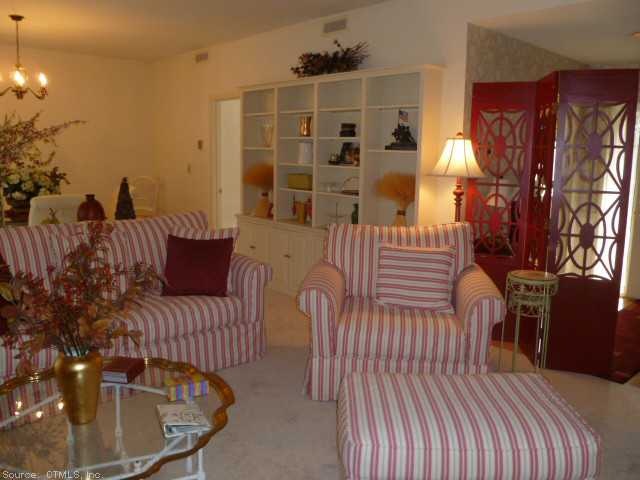 476A Heritage Village unit 476A, Southbury, CT 06488 - photo 1