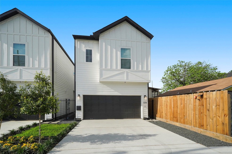 137 E 37th St unit A, Houston, TX 77018 - photo 1