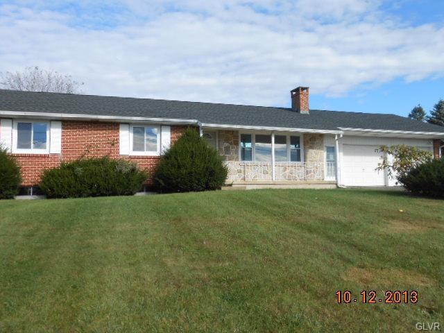 302 Walnut St, Lehighton, PA 18235 - photo 1