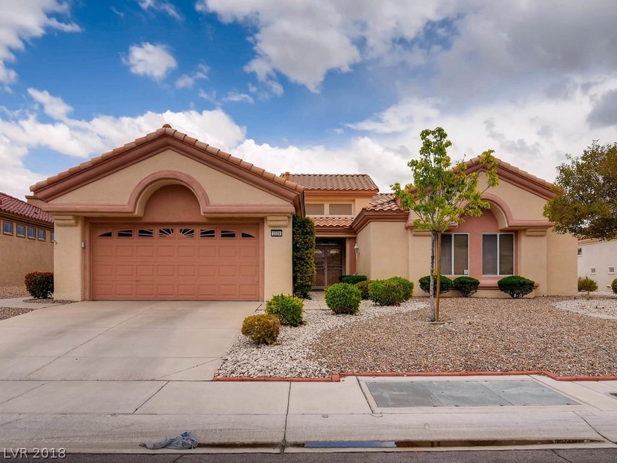 GREAT CURB APPEAL