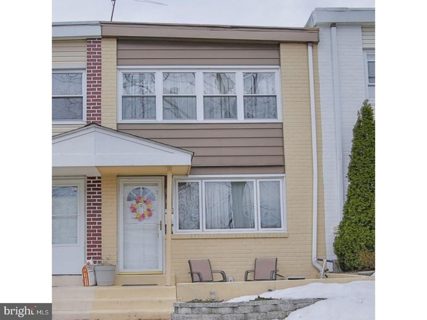 815 Wedgewood Dr, Lansdale, PA 19446 - photo 1